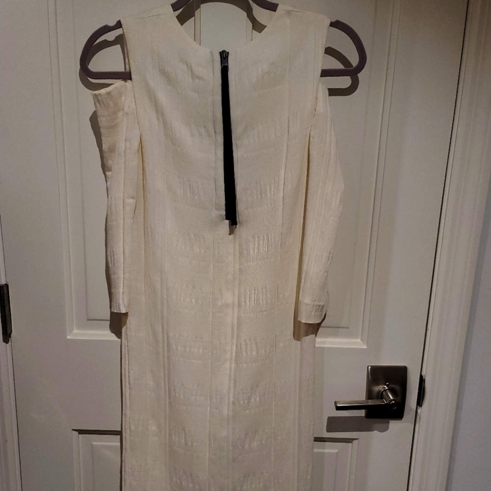 Dress - Picture 3 of 5